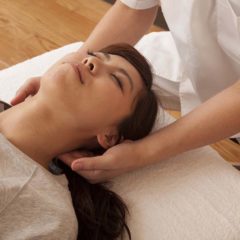 肩こりの原因を見つける